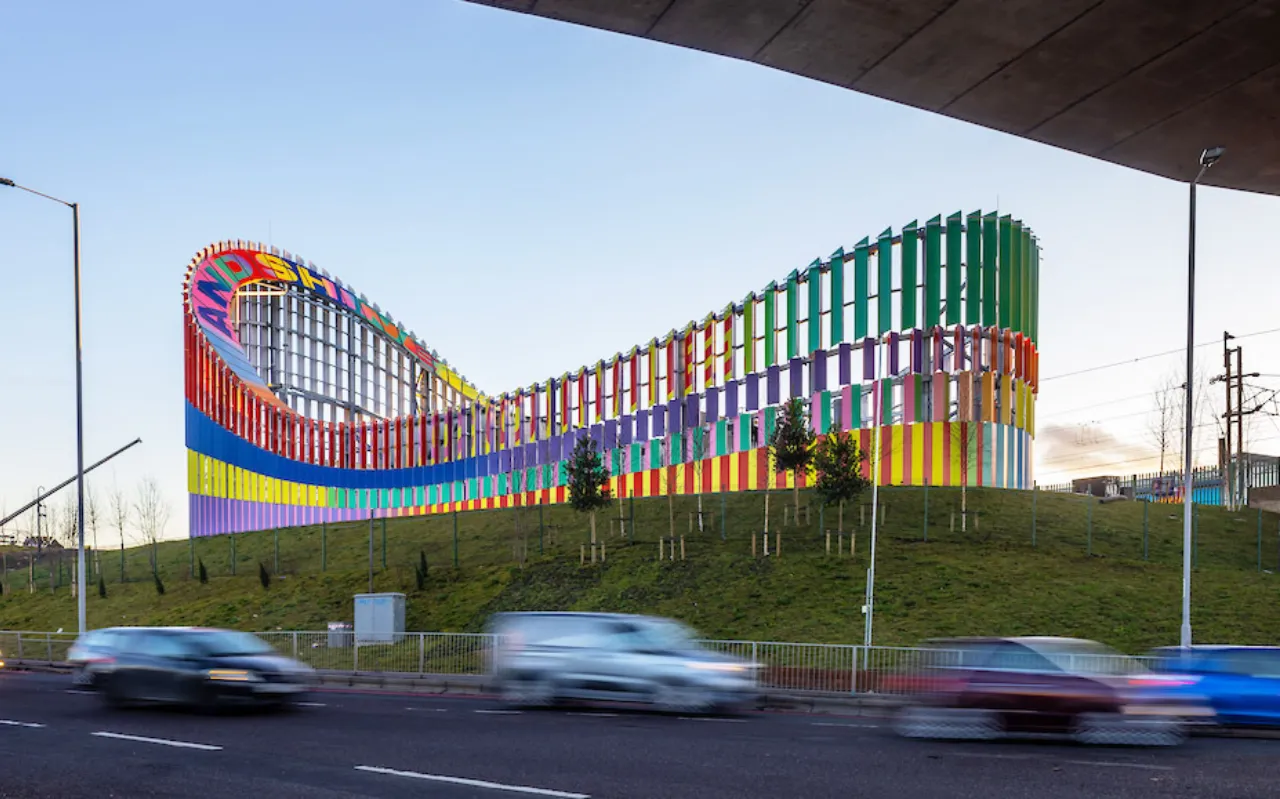 Photograph of the new substation artwork copyright John Sturrock