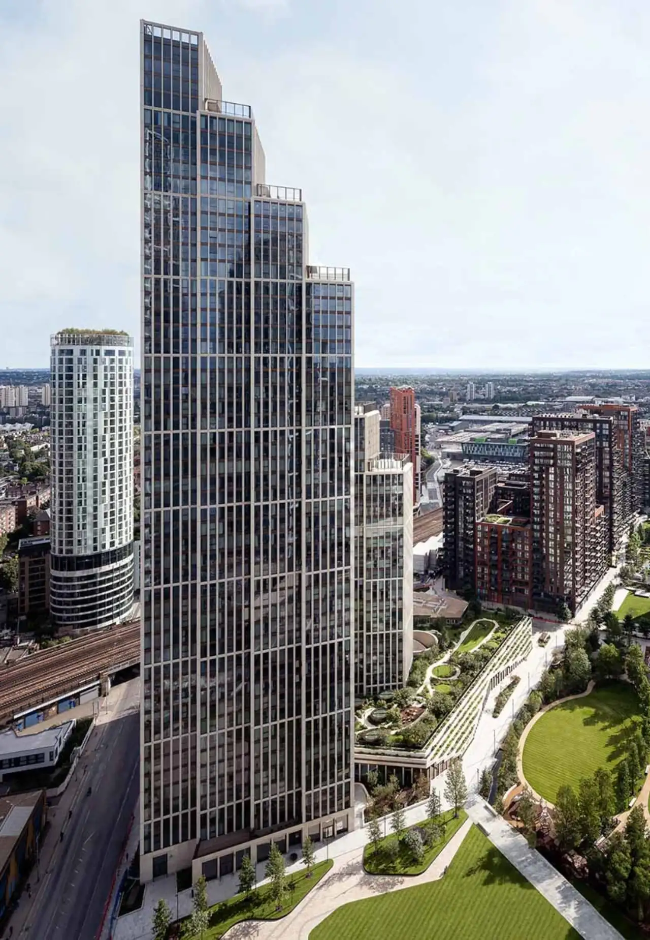 Thames City opens phase 1 of Nine Elms Park