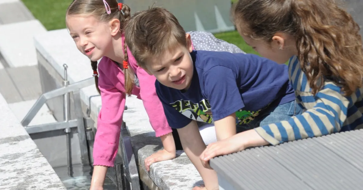 Science Garden Ridf Thinktank Science Garden designed by Gillespies opens in Birmingham ...
