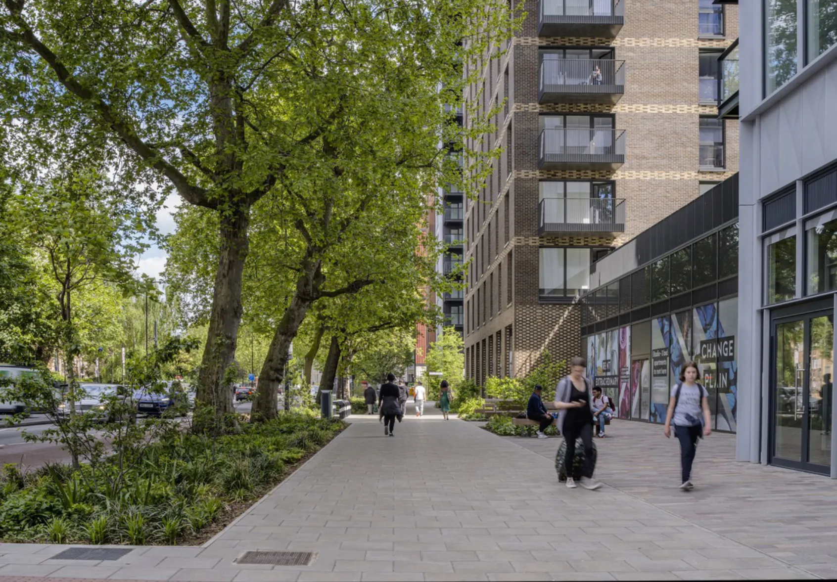 View along the regenerated New Kent Road in Elephant Park