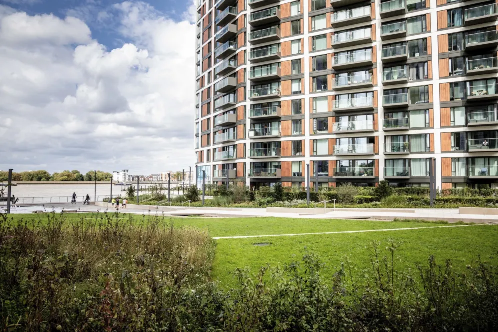 New community park at Woolwich waterfront